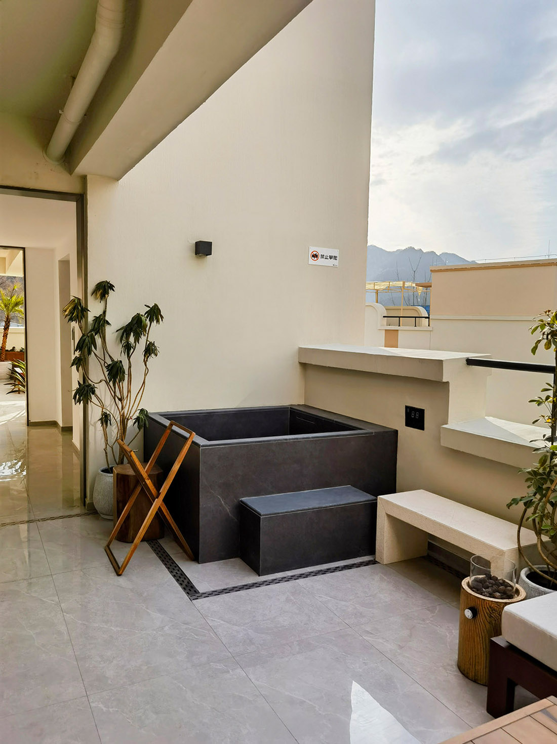 {gallery: 'gal1', smallimage: '/upload/image/202312/658bf46bd52d4.jpg',largeimage: '/upload/image/202312/658bf46bd52d4.jpg'}