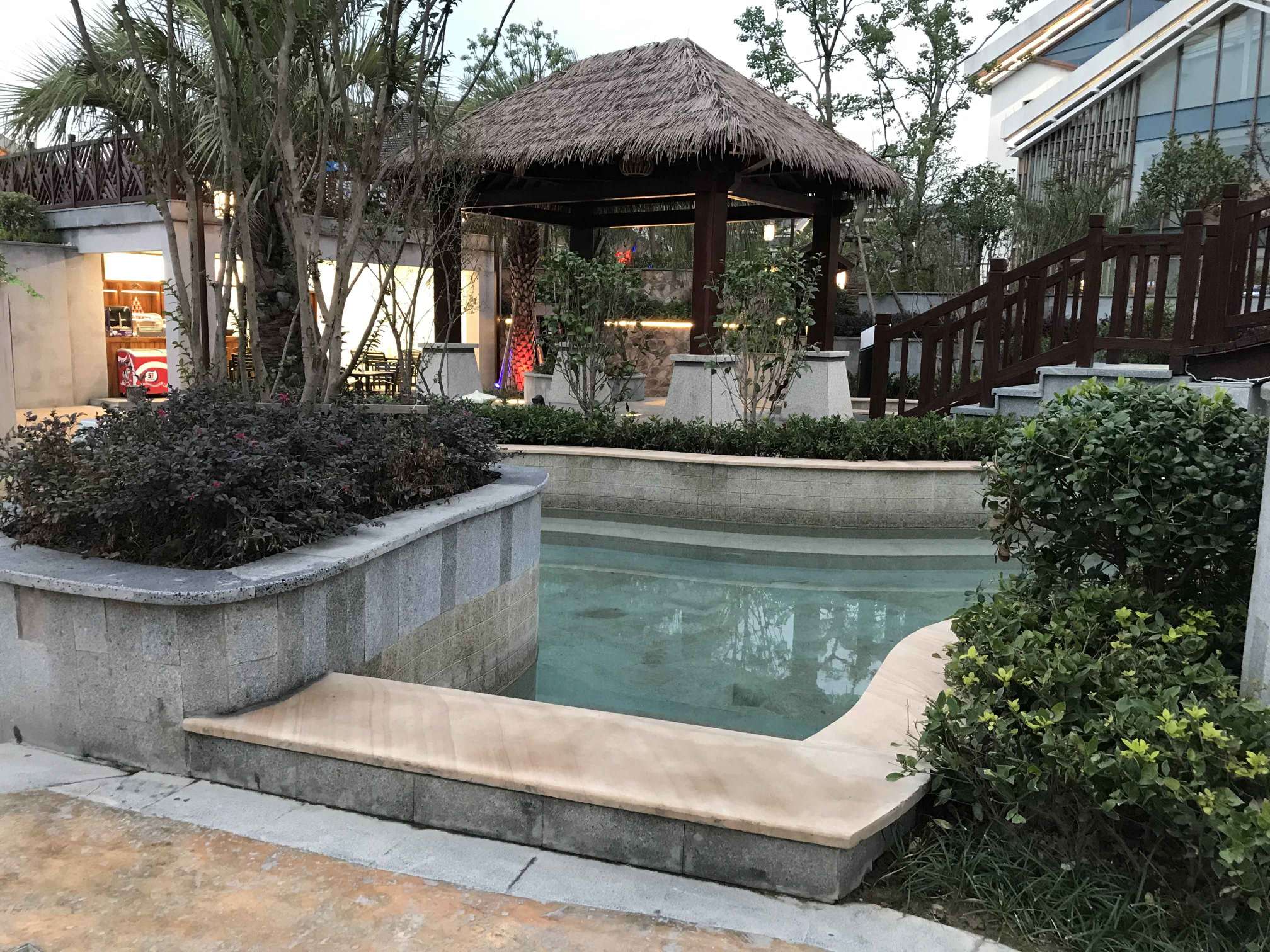 {gallery: 'gal1', smallimage: '/upload/image/202401/659d04bd75800.jpg',largeimage: '/upload/image/202401/659d04bd75800.jpg'}